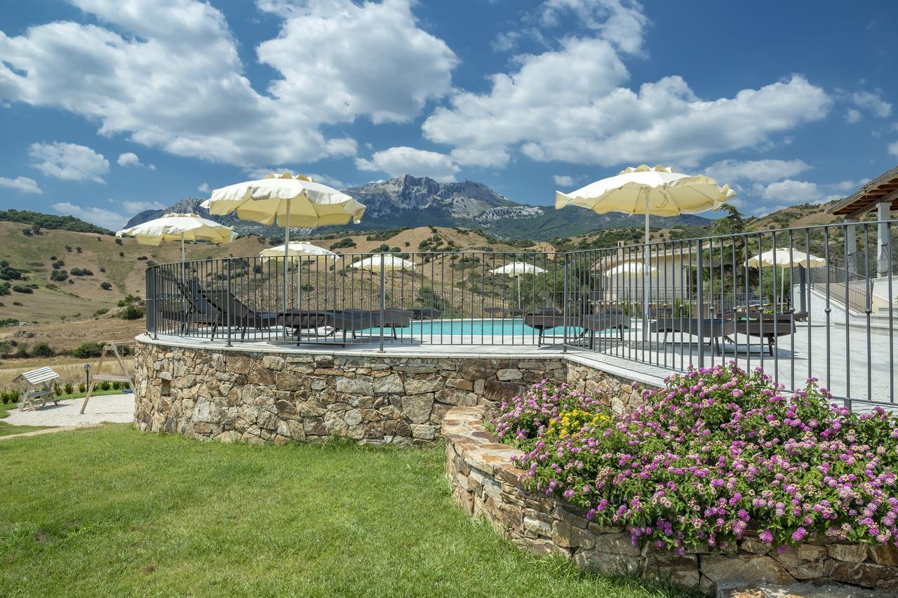 Case Vacanze Nioleo - Apartments And Pool Siniscola Exterior foto