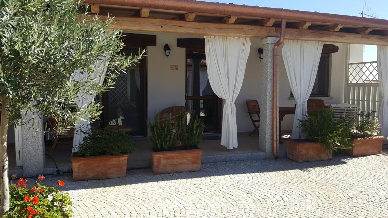 Case Vacanze Nioleo - Apartments And Pool Siniscola Exterior foto